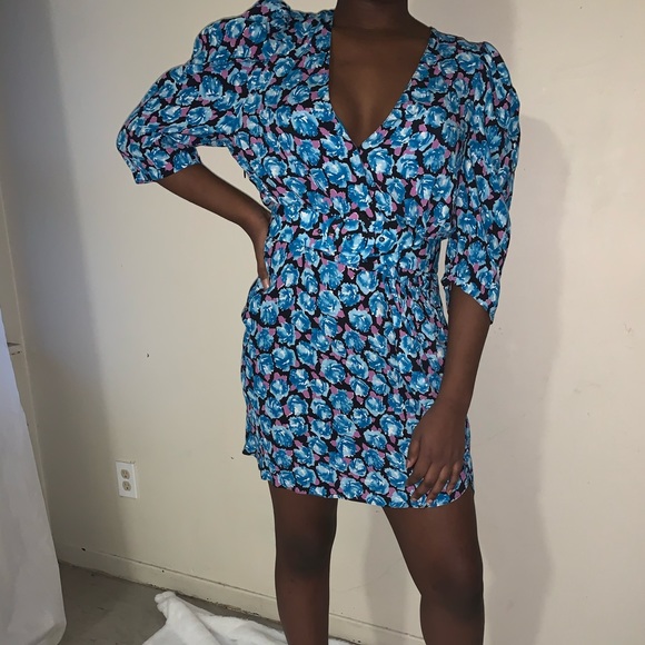 Brand new Zara Voluminous printed dress - Picture 2 of 4